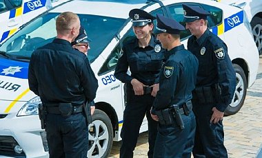 Пранкеры разыграли киевскую полицию и засыпали ее каверзными вопросами