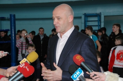 Деньги: Фирма, связанная с мэром Одессы Геннадием Трухановым, получила 3 млн грн на ремонт улиц